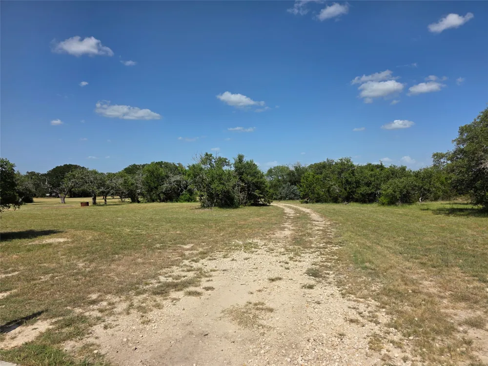 237 Oak Glen Lane Briggs, TX 78608