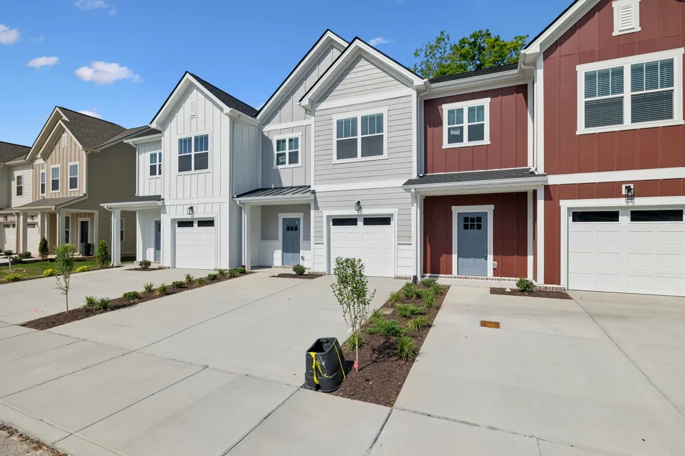 351 Carver Connection Lebanon, TN 37087