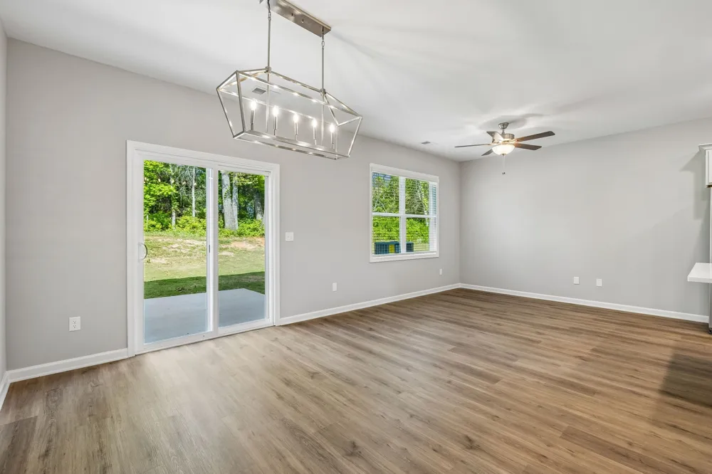 351 Carver Connection Lebanon, TN 37087