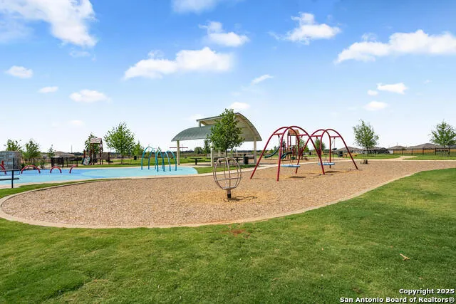 16177 Farmer Lytle, TX 78052