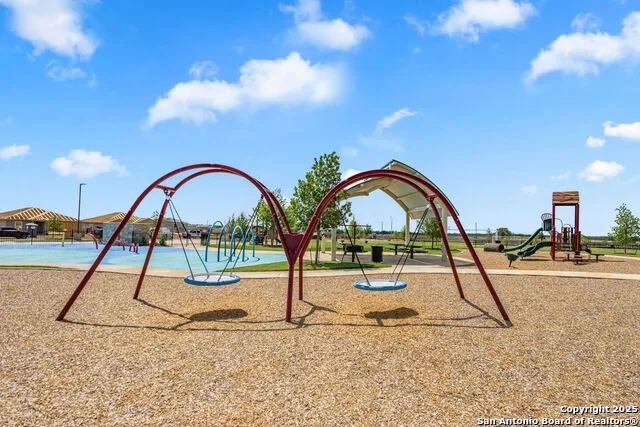 16177 Farmer Lytle, TX 78052