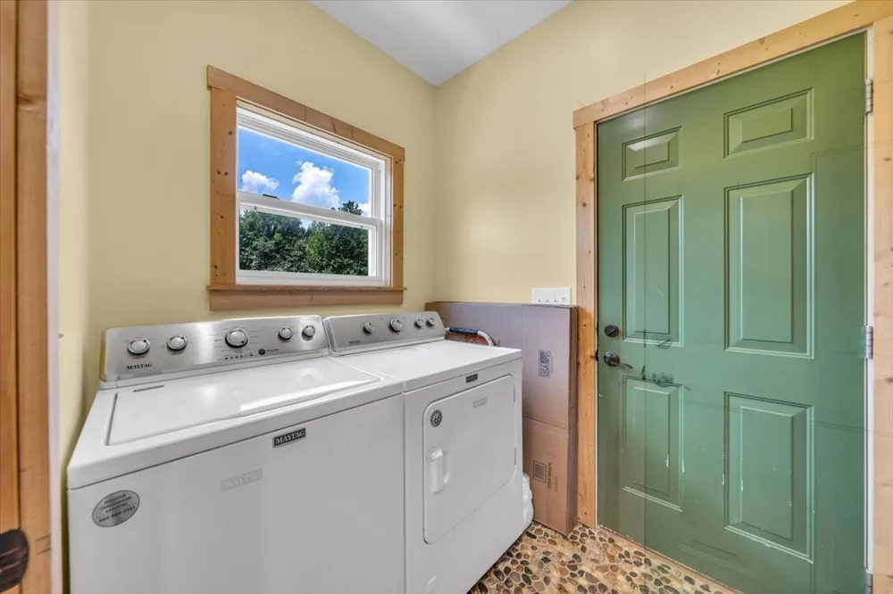 178 Walnut Creek Dr Manchester, TN 37355
