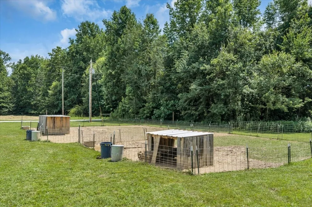 178 Walnut Creek Dr Manchester, TN 37355
