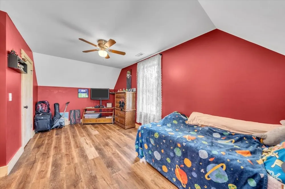 178 Walnut Creek Dr Manchester, TN 37355