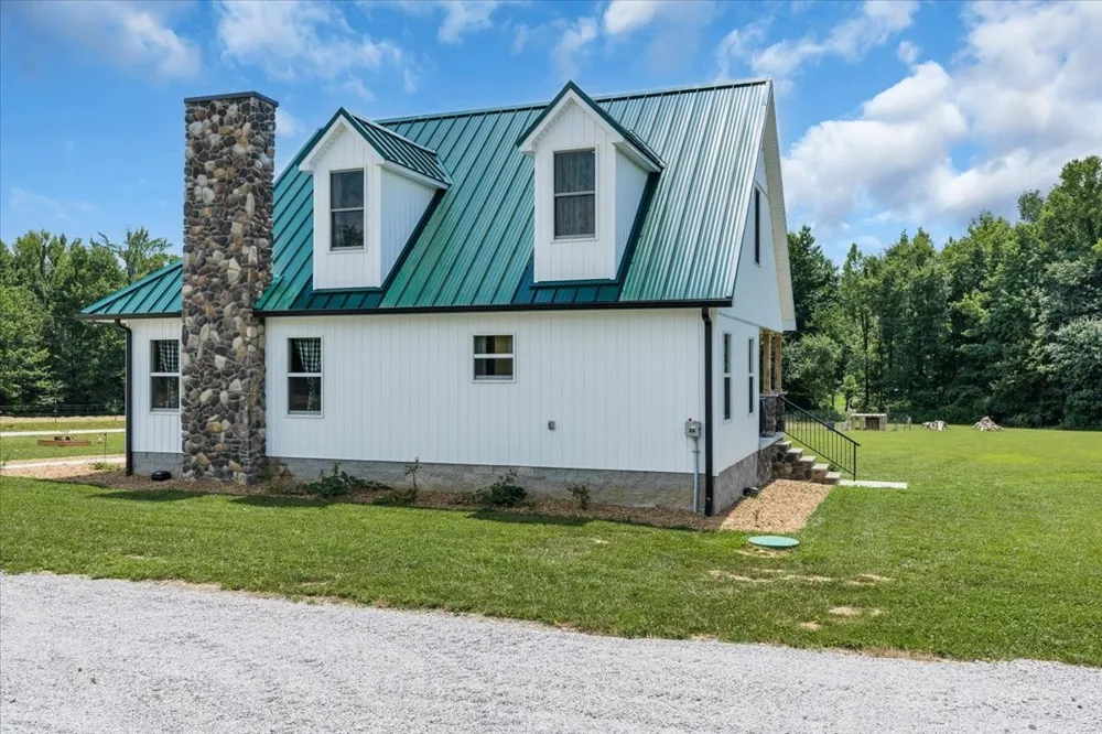 178 Walnut Creek Dr Manchester, TN 37355