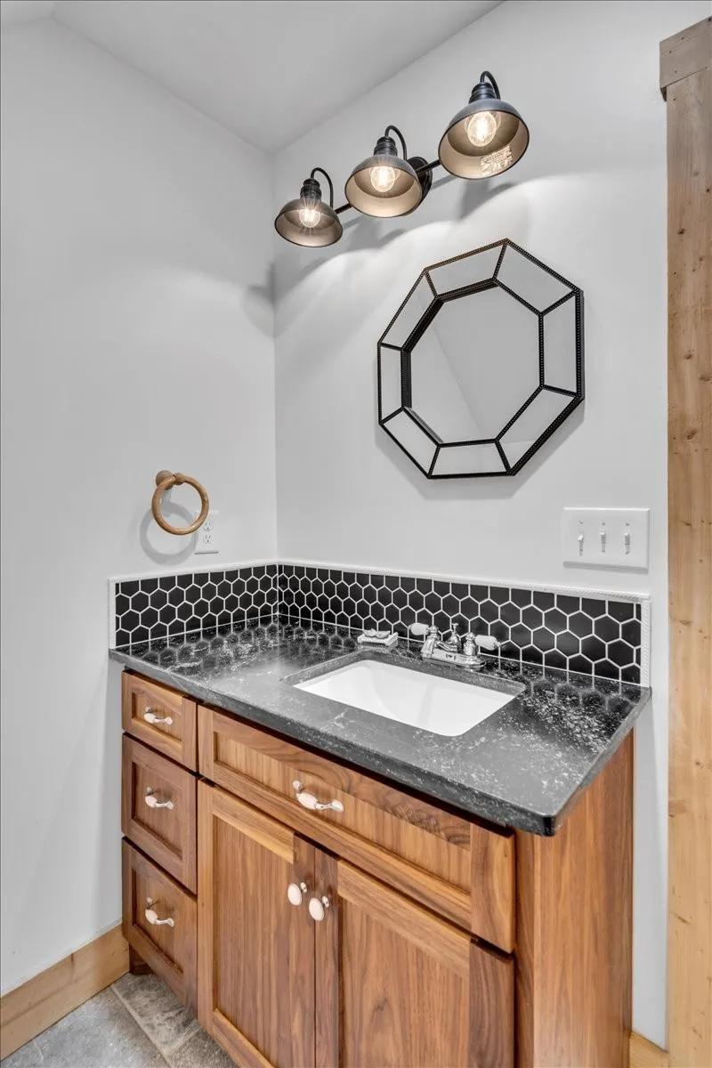 178 Walnut Creek Dr Manchester, TN 37355