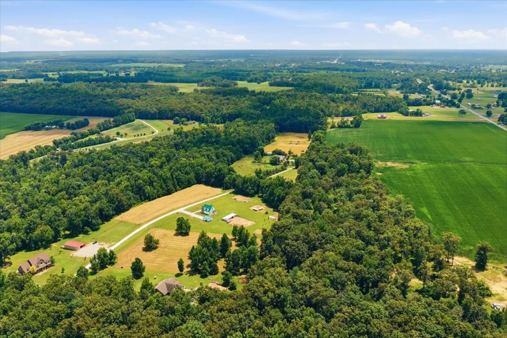 178 Walnut Creek Dr Manchester, TN 37355