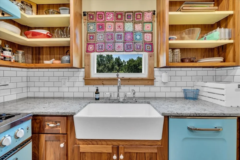 178 Walnut Creek Dr Manchester, TN 37355