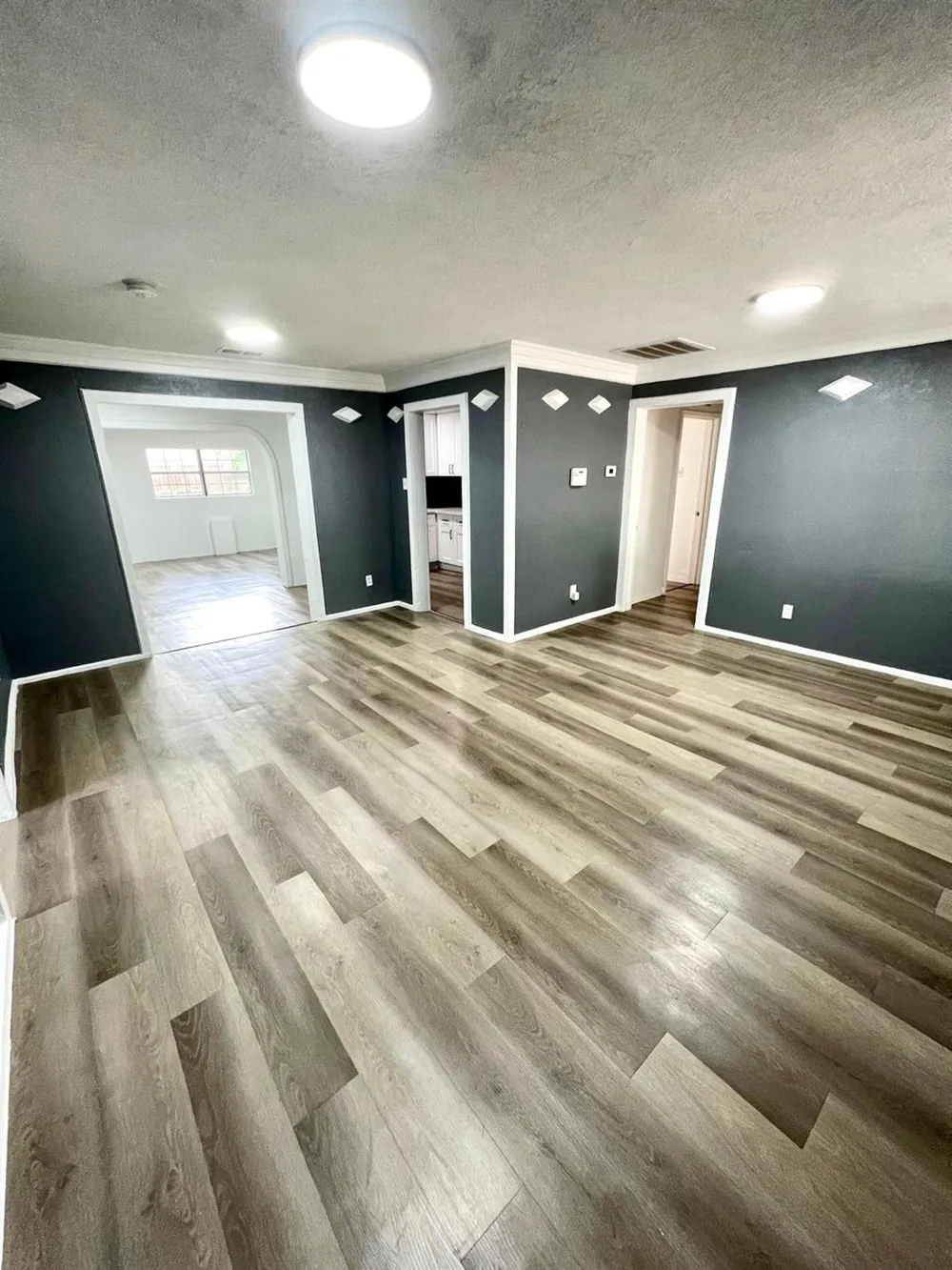 2107 Garvey Drive Pasadena, TX 77506