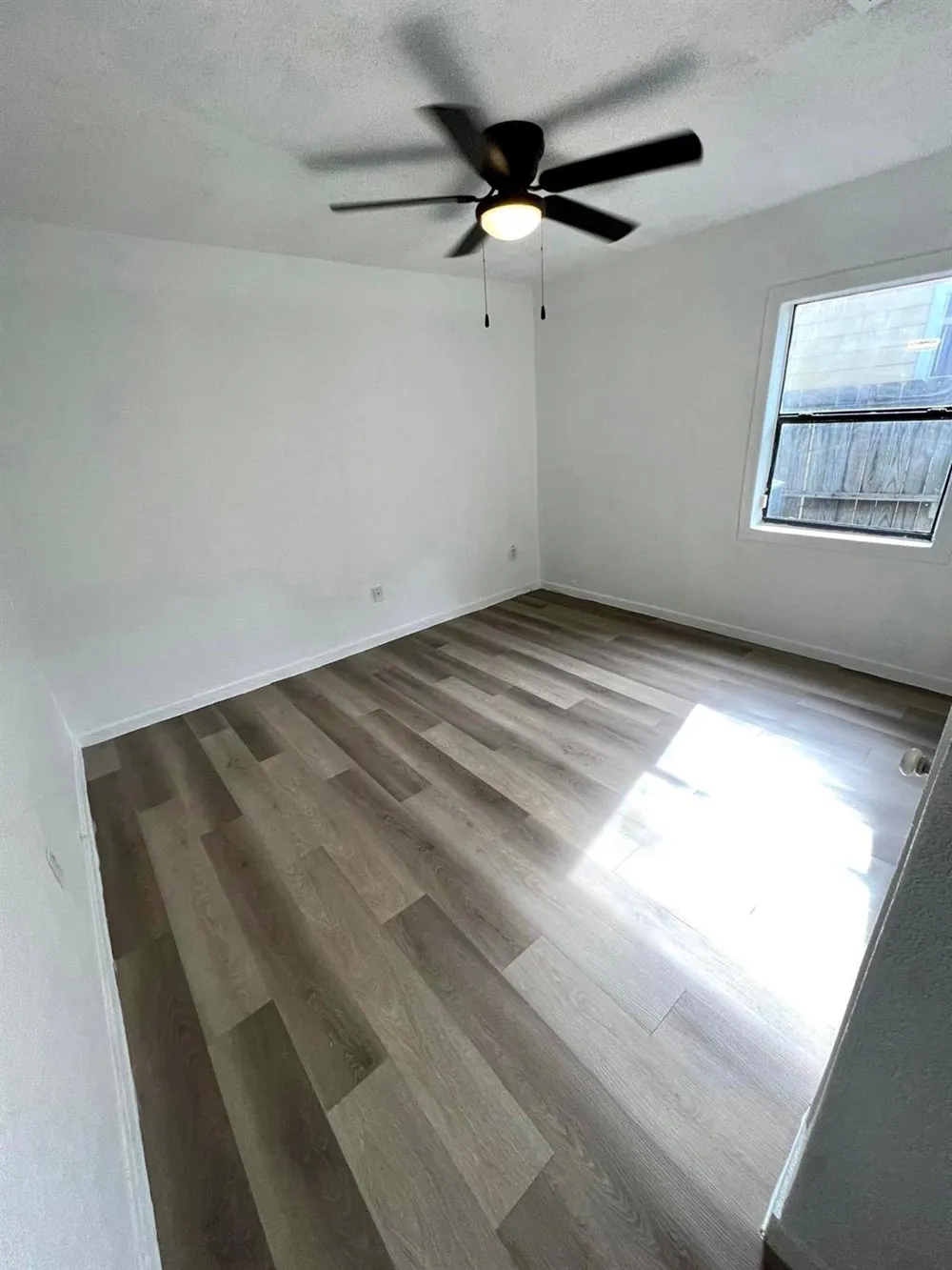 2107 Garvey Drive Pasadena, TX 77506