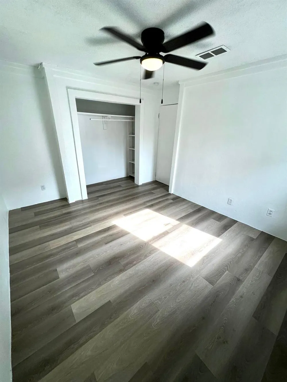 2107 Garvey Drive Pasadena, TX 77506
