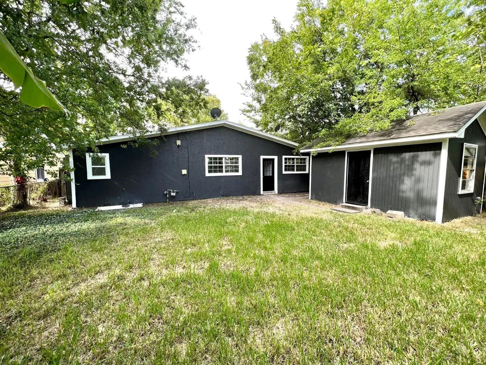 2107 Garvey Drive Pasadena, TX 77506