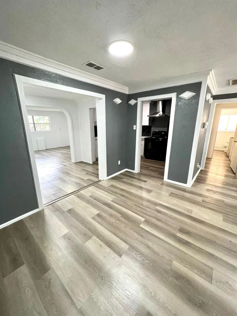 2107 Garvey Drive Pasadena, TX 77506