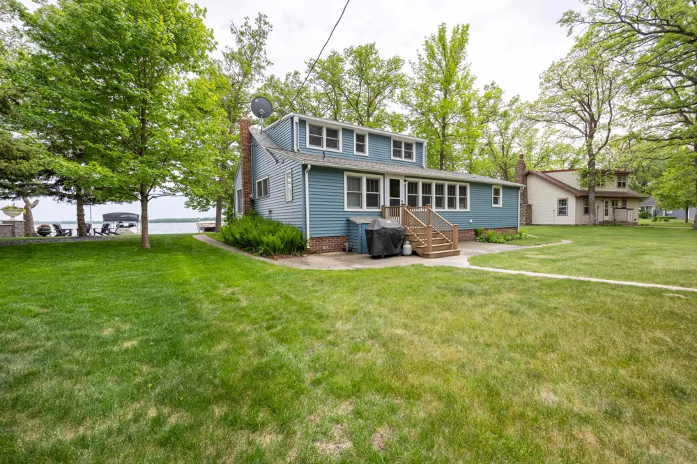 22558 Senns Beach Drive Detroit Lakes, MN 56501