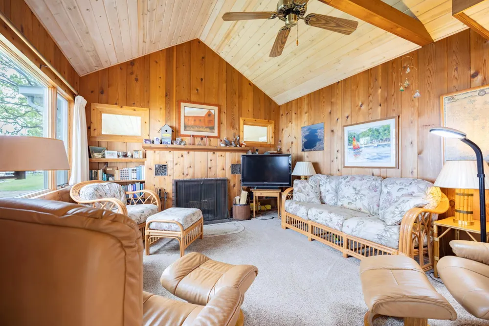 22558 Senns Beach Drive Detroit Lakes, MN 56501