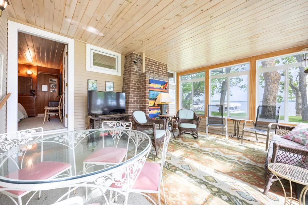 22558 Senns Beach Drive Detroit Lakes, MN 56501