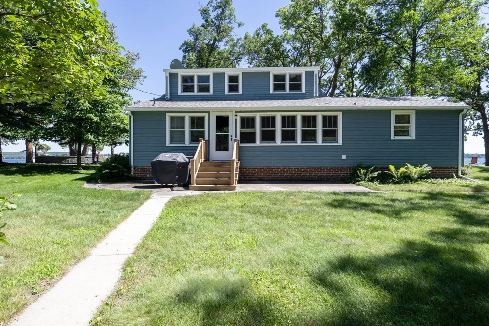 22558 Senns Beach Drive Detroit Lakes, MN 56501