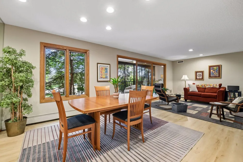 6051 Laurel Avenue #112 Golden Valley, MN 55416