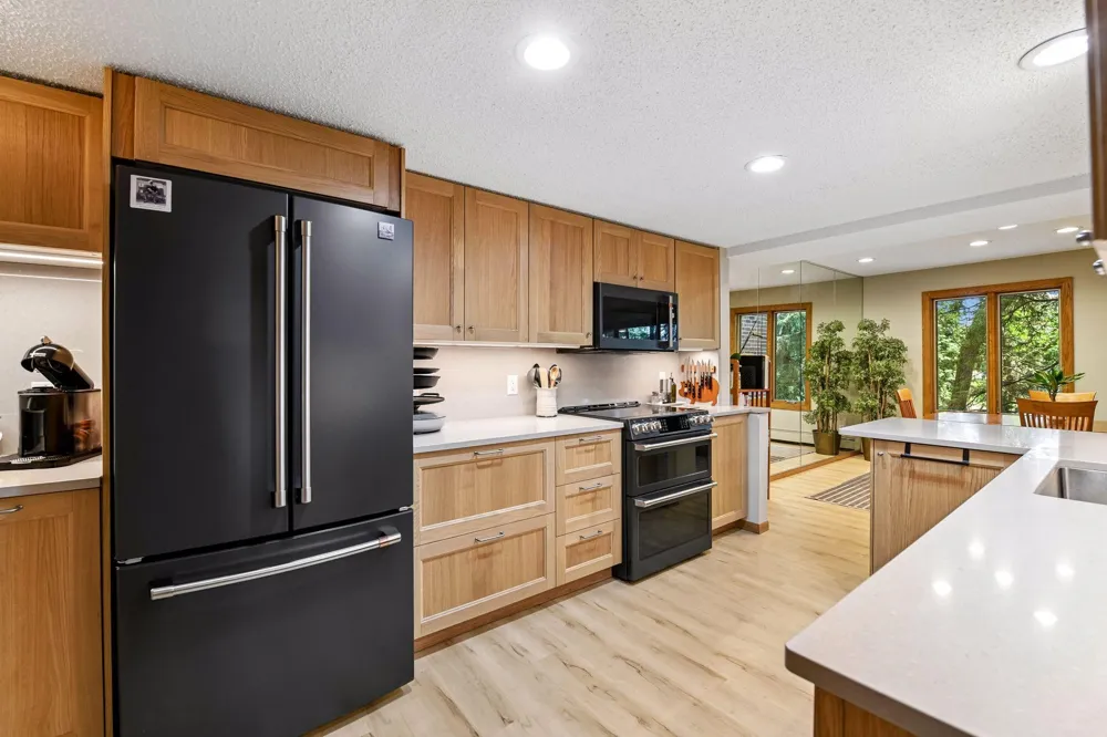 6051 Laurel Avenue #112 Golden Valley, MN 55416