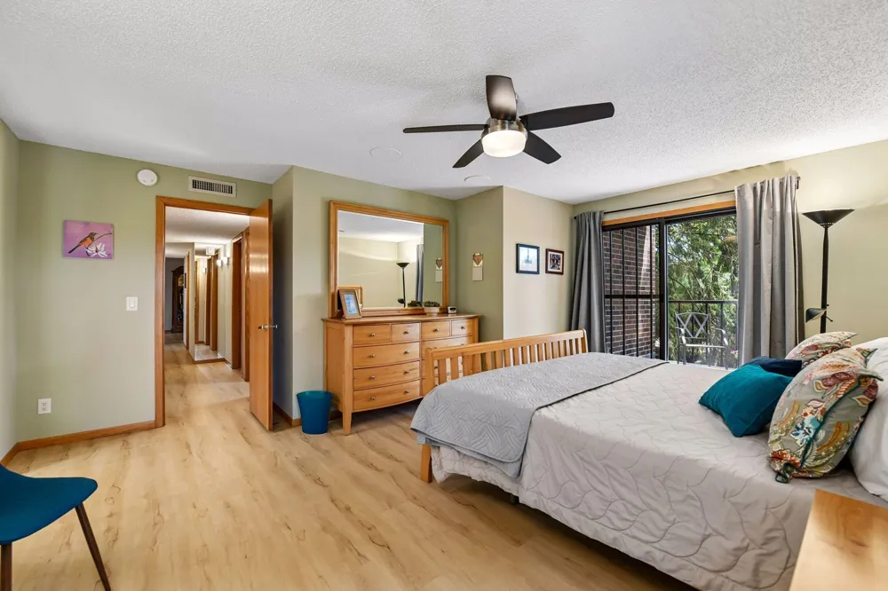 6051 Laurel Avenue #112 Golden Valley, MN 55416