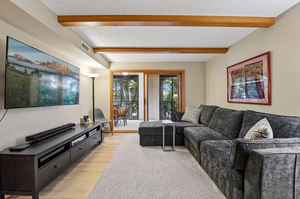 6051 Laurel Avenue #112 Golden Valley, MN 55416