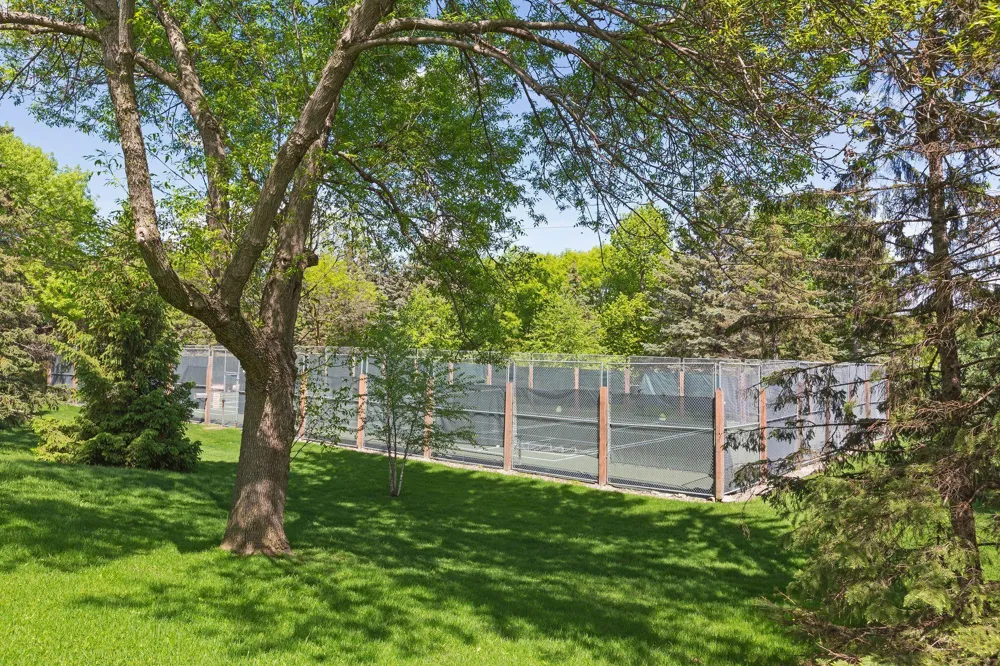 6051 Laurel Avenue #112 Golden Valley, MN 55416