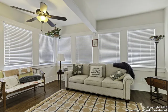 406 Tilden Kenedy, TX 78119
