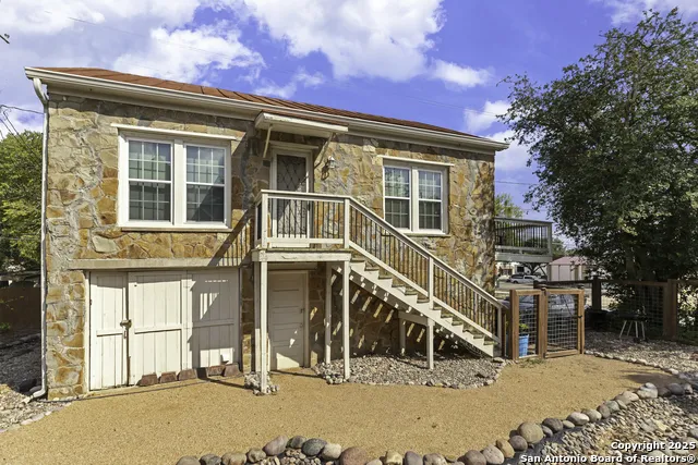 406 Tilden Kenedy, TX 78119