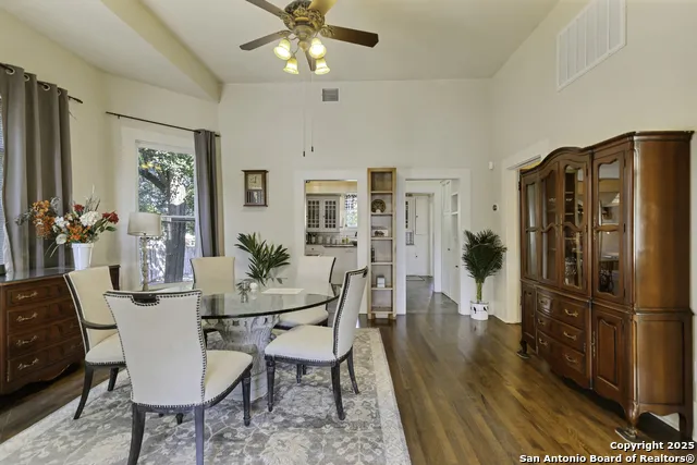 406 Tilden Kenedy, TX 78119