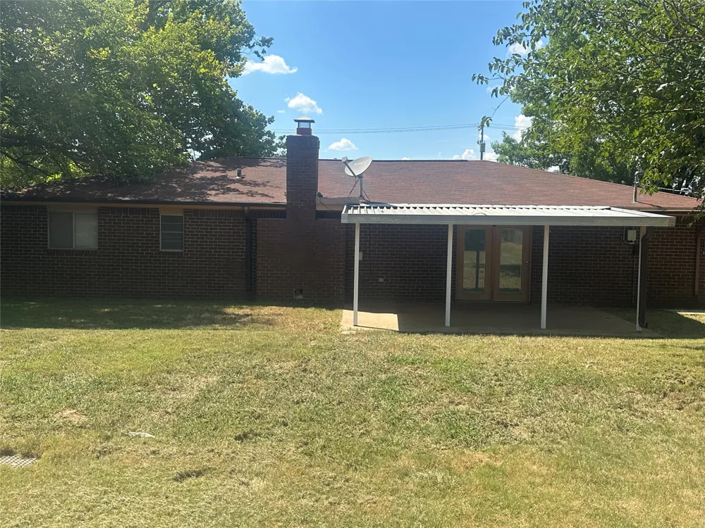 1507 Matthews Street Bowie, TX 76230