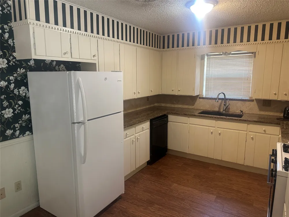 1507 Matthews Street Bowie, TX 76230