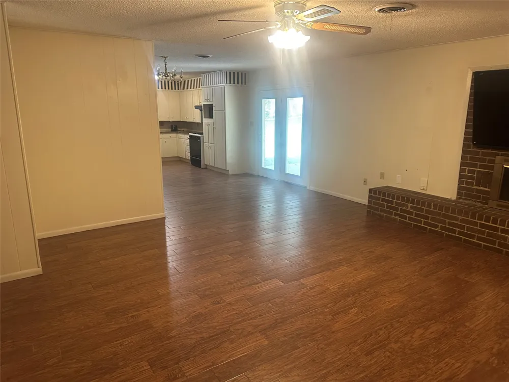 1507 Matthews Street Bowie, TX 76230