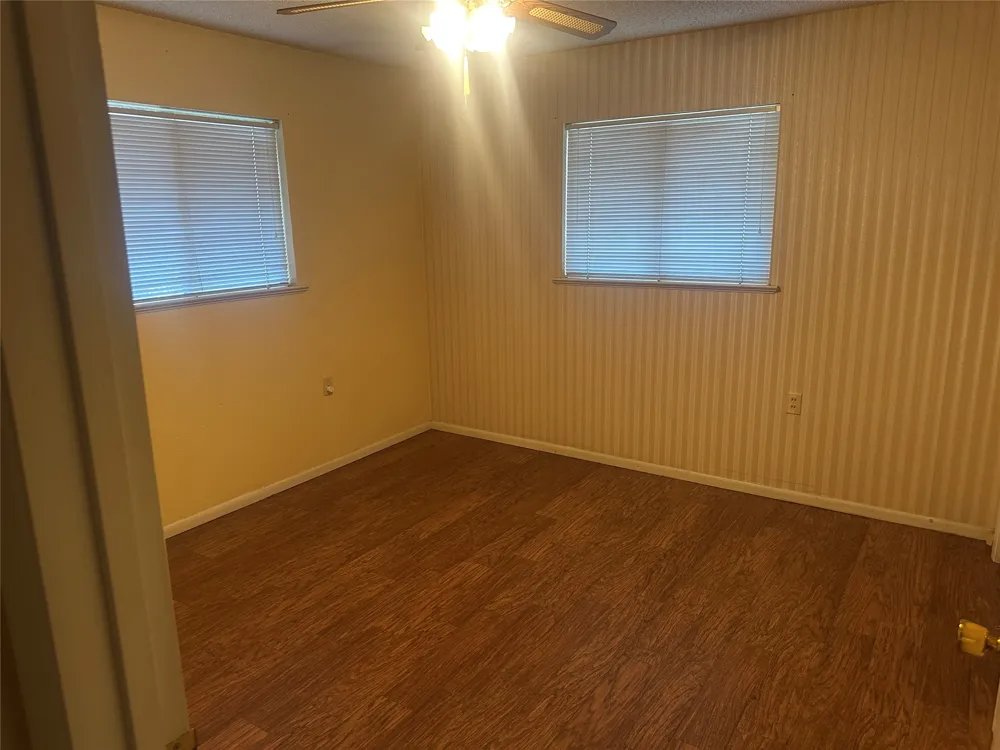 1507 Matthews Street Bowie, TX 76230