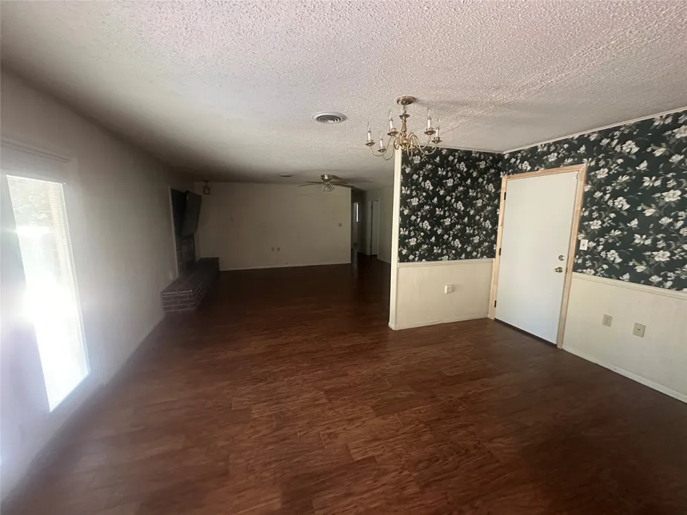 1507 Matthews Street Bowie, TX 76230