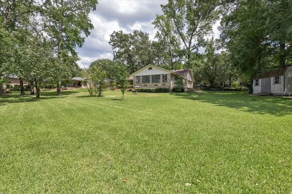 1160 County Road 2425 Mineola, TX 75773