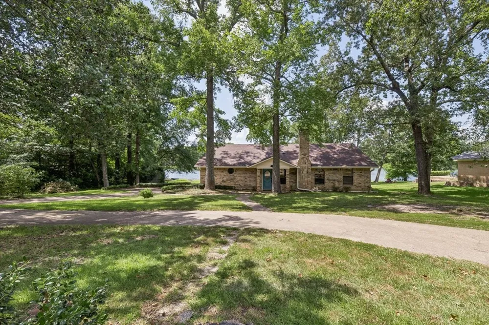 1160 County Road 2425 Mineola, TX 75773