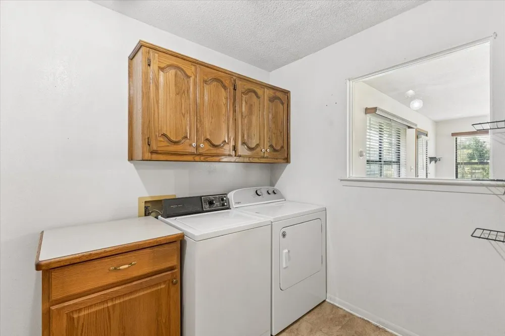 1160 County Road 2425 Mineola, TX 75773
