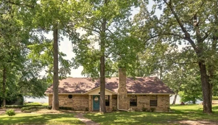 1160 County Road 2425 Mineola, TX 75773