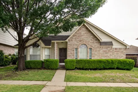 2104 Regency Drive