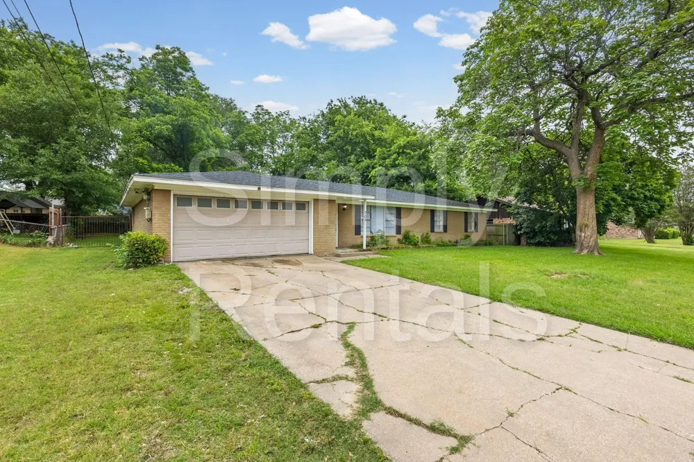 705 Plano Street Sulphur Springs, TX 75482