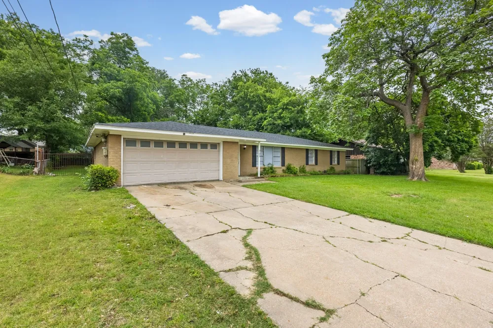 705 Plano Street Sulphur Springs, TX 75482