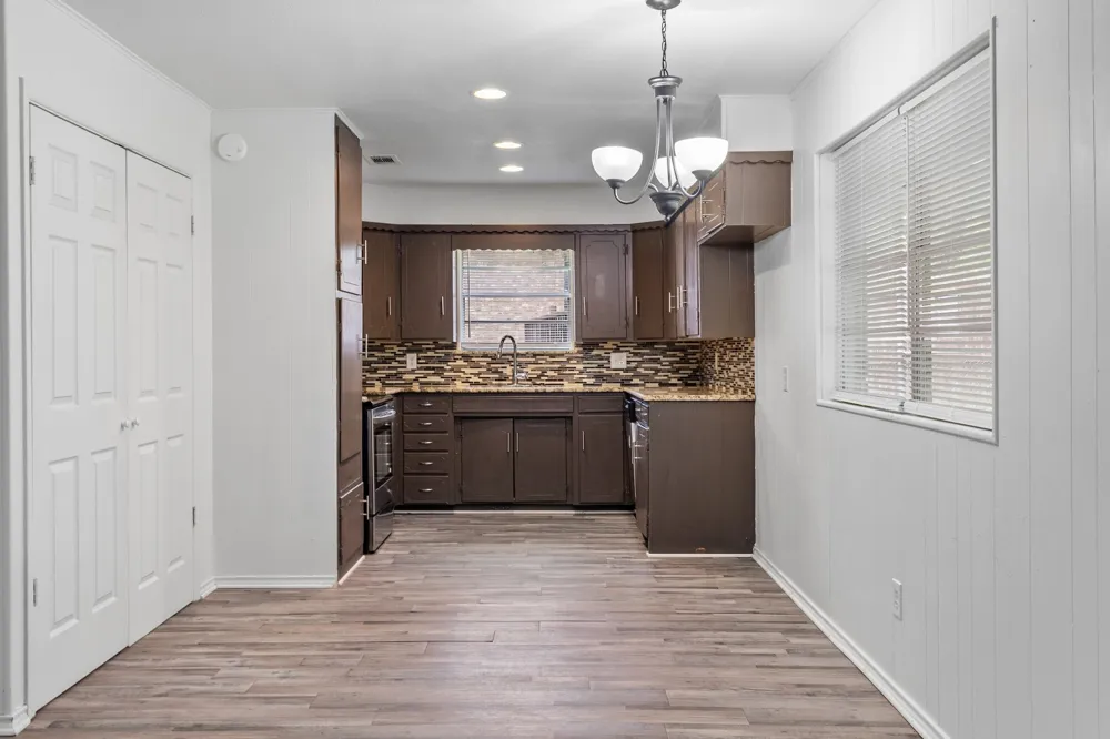 705 Plano Street Sulphur Springs, TX 75482