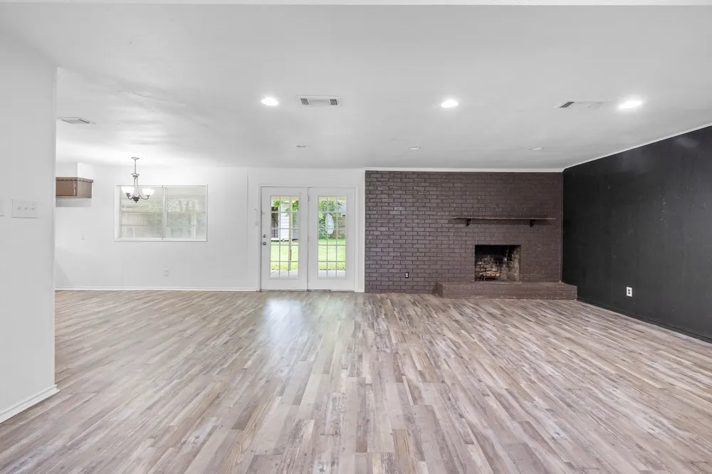 705 Plano Street Sulphur Springs, TX 75482