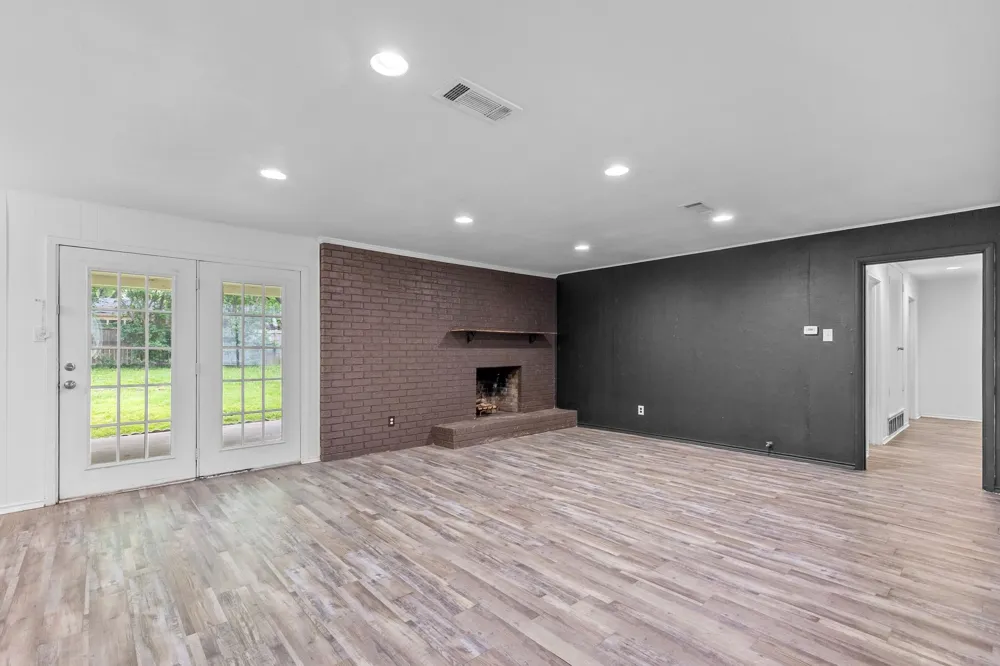 705 Plano Street Sulphur Springs, TX 75482