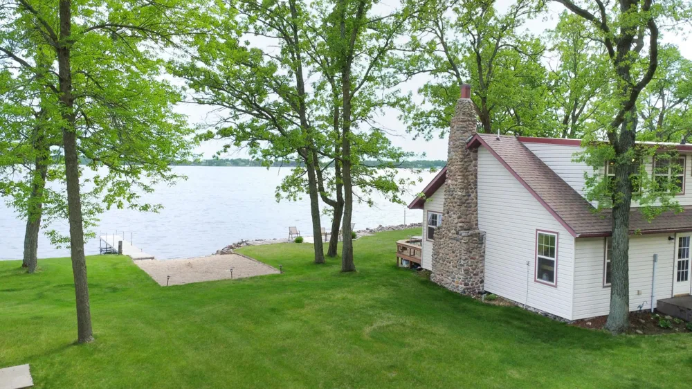 22548 Senns Beach Drive Detroit Lakes, MN 56501