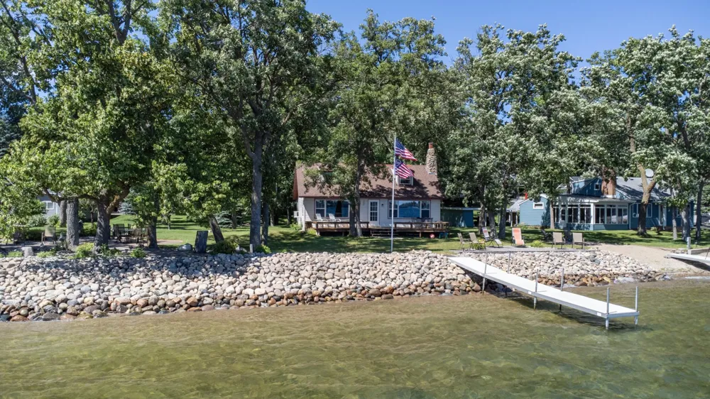 22548 Senns Beach Drive Detroit Lakes, MN 56501