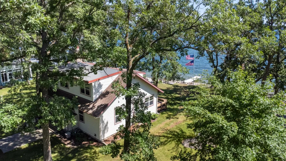 22548 Senns Beach Drive Detroit Lakes, MN 56501