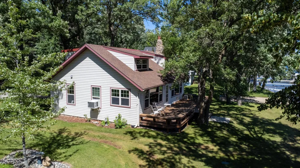 22548 Senns Beach Drive Detroit Lakes, MN 56501