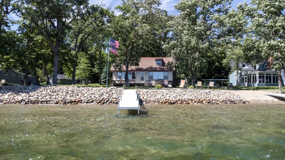 22548 Senns Beach Drive Detroit Lakes, MN 56501