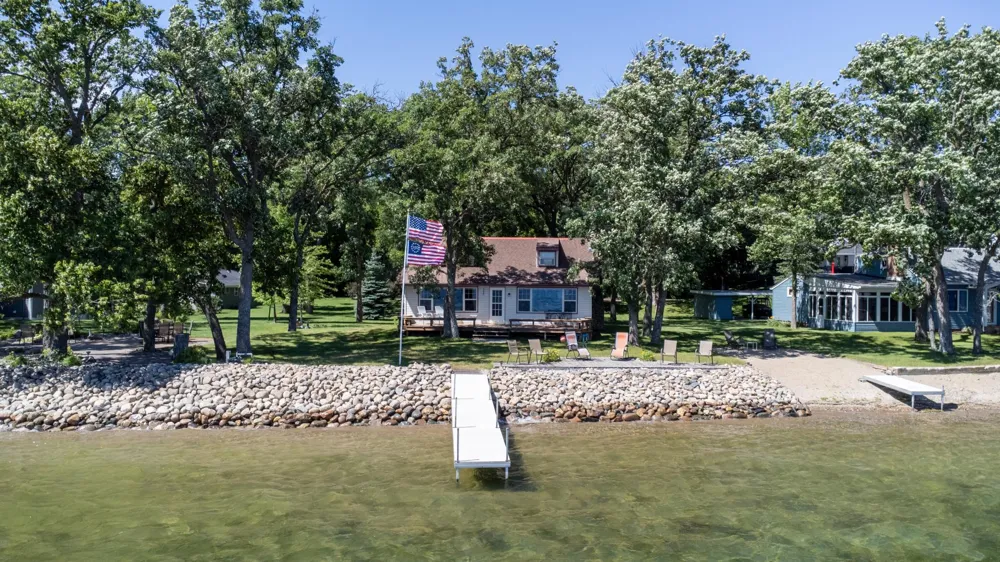 22548 Senns Beach Drive Detroit Lakes, MN 56501